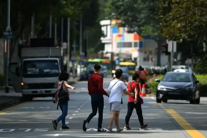 Singapore jaywalking