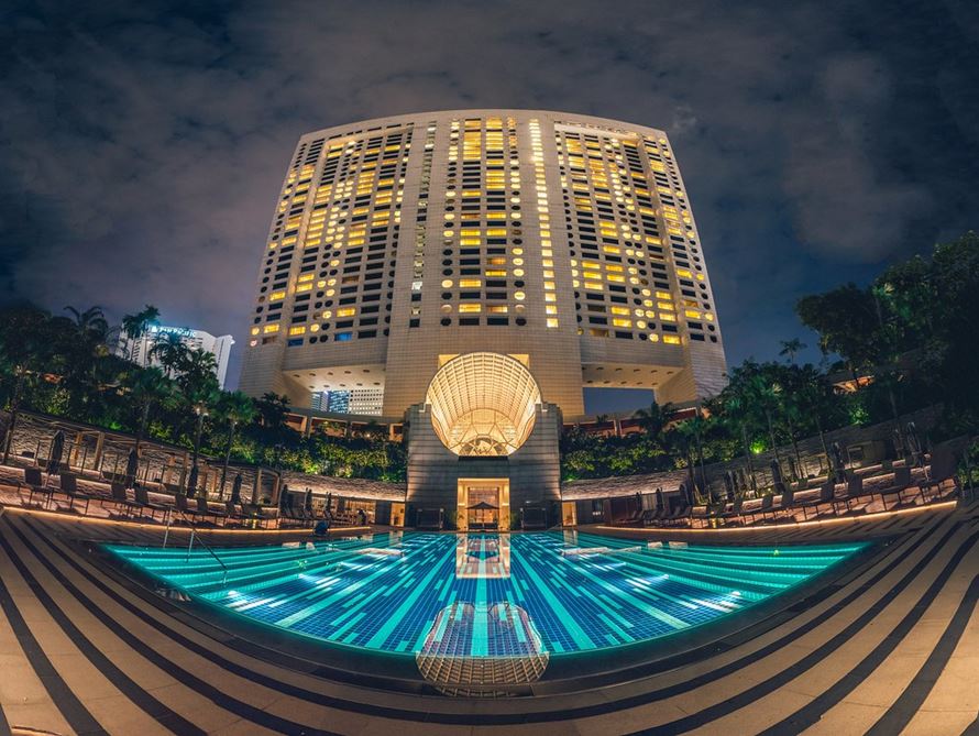 Singapore Ritz Carlton Hotel during the night